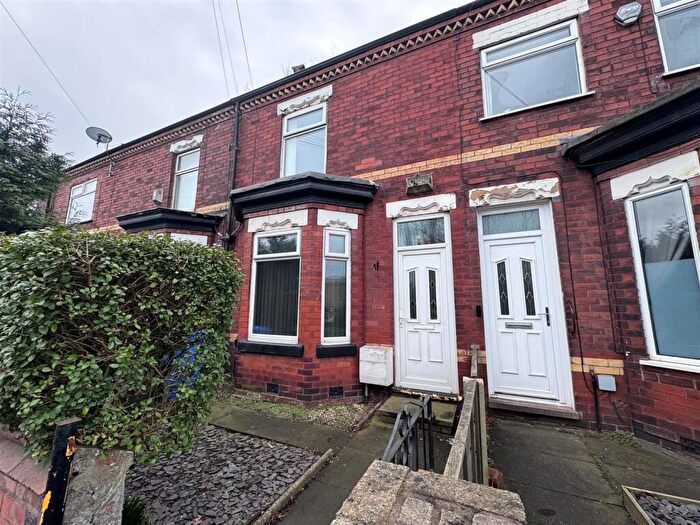 2 Bedroom Terraced House For Sale In Worsley Road, Eccles, Manchester, M30