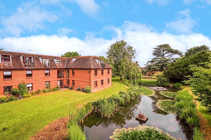 2 Bedroom Flat For Sale In Delves Close, Ringmer, Lewes, East Sussex, BN8