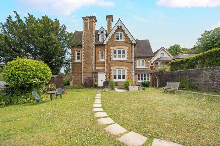 1 Bedroom Apartment To Rent In Upper Manor Road, Godalming, GU7