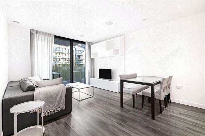 2 Bedroom Apartment To Rent In Catalina House, Goodman's Fields, Aldgate, London, E1