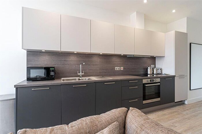 2 Bedroom Apartment To Rent In Royal House, Princes Gate, - Homer Road, Solihull, B91