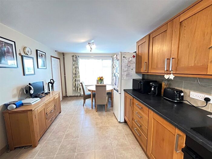 3 Bedroom Terraced House For Sale In Drake Close, Daventry, Northamptonshire, NN11