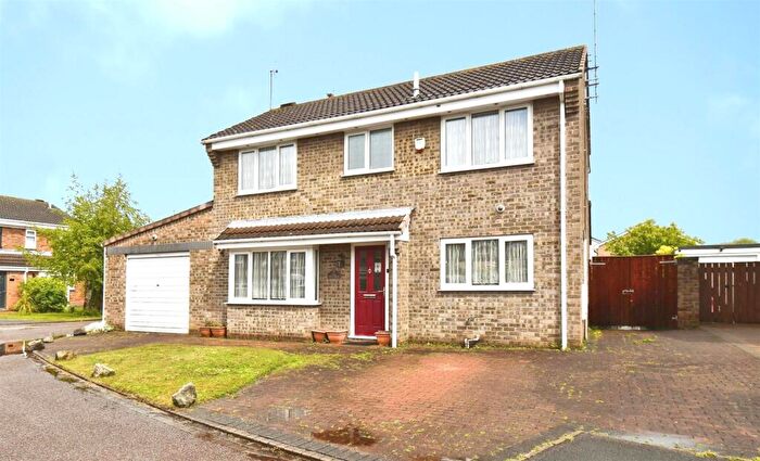 3 Bedroom Detached House For Sale In The Queensway, Hull, HU6