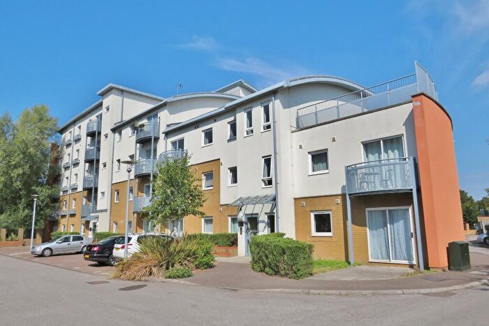 2 Bedroom Apartment To Rent In Trafalgar Gardens, Pound Hill, Crawley, West Sussex, RH10