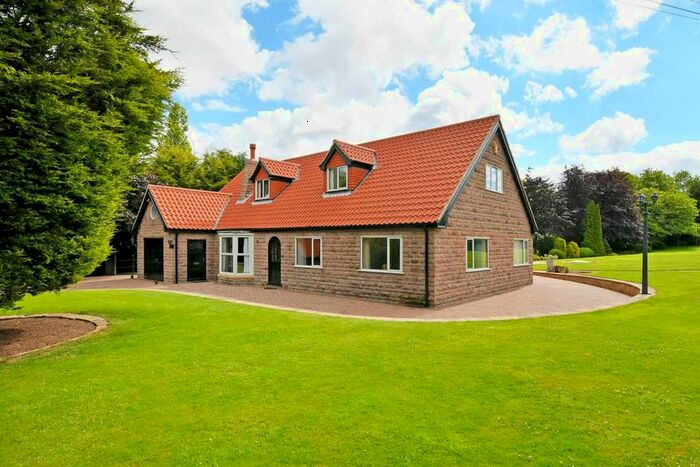 5 Bedroom Detached Bungalow For Sale In Ulley Lane, Aston, Sheffield, S26