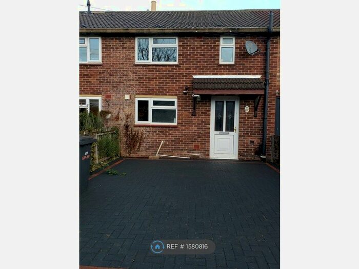 3 Bedroom Terraced House To Rent In Drayton Road, Cambridge, CB1