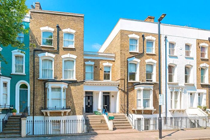 3 Bedroom Apartment To Rent In Grosvenor Avenue, Islington, London, N5