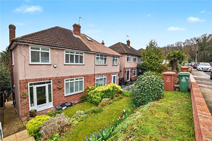 4 Bedroom House For Sale In Broom Mead, Bexleyheath, DA6