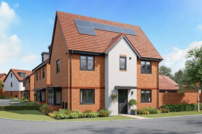 3 Bedroom Semi-Detached House For Sale In Bluebell Way, Whiteley, Fareham, PO15