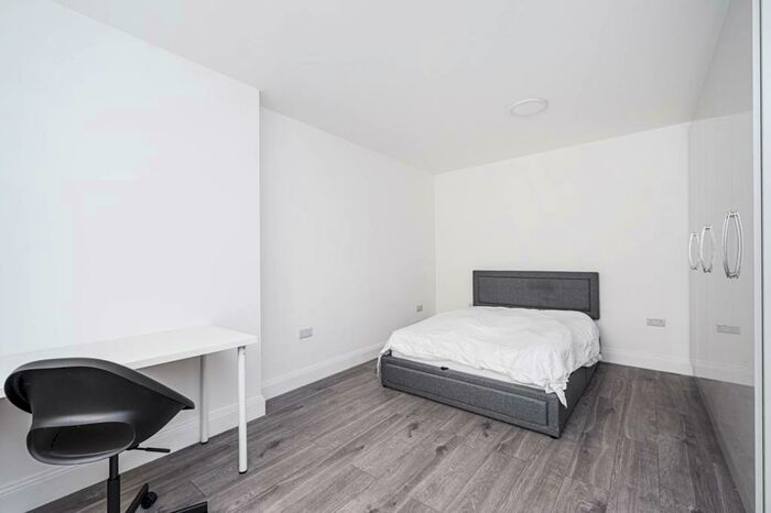 1 Bedroom Flat To Rent In Old Street, Old Street, London, EC1V