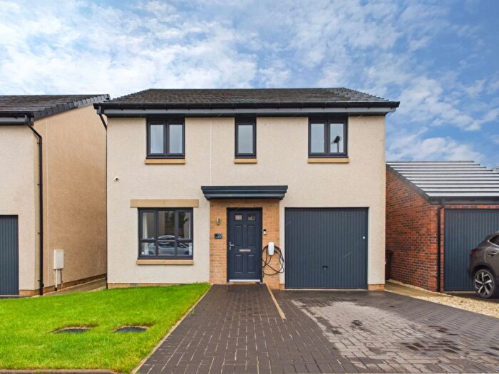 4 Bedroom Detached House For Sale In O'donnel Street, Gilmerton, EH17