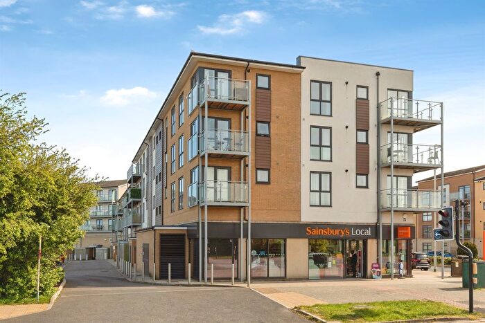 2 Bedroom Flat For Sale In Chessel Drive, Patchway, Bristol, BS34