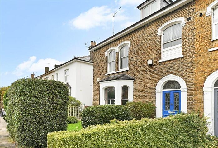 1 Bedroom Flat To Rent In Alexandra Road, Hornsey, N8