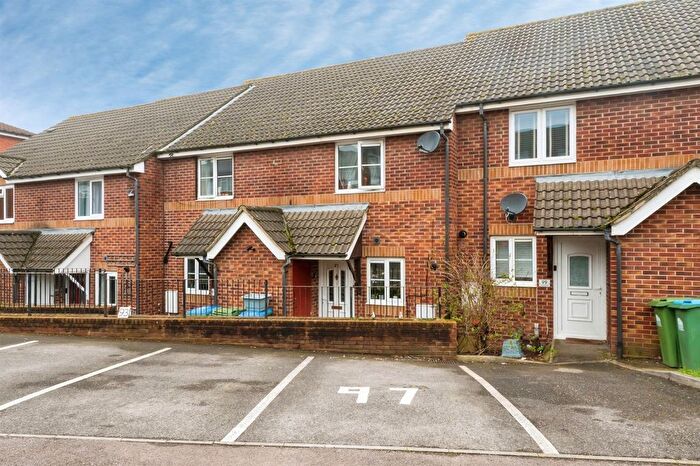 2 Bedroom Terraced House For Sale In Glen Road, Southampton, SO19