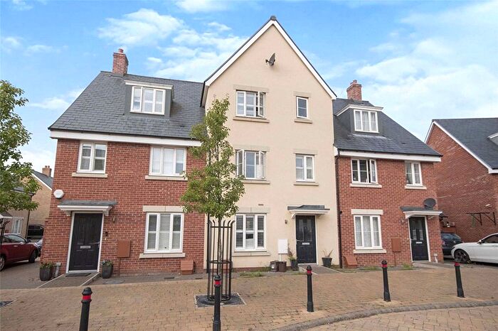 4 Bedroom Terraced House For Sale In Kennett Drive, Biggleswade, Bedfordshire, SG18