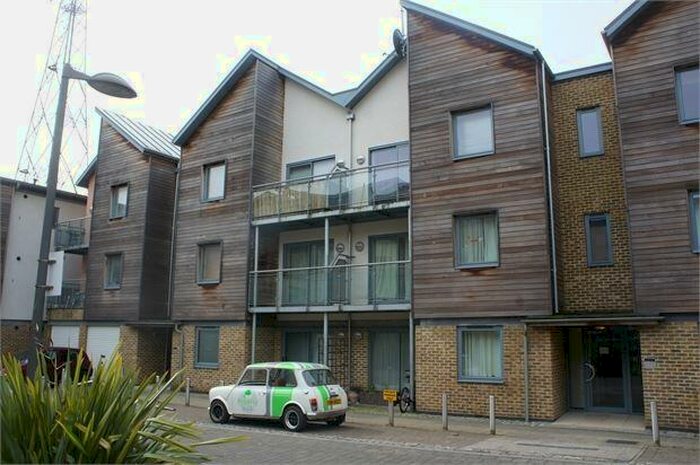 1 Bedroom Flat To Rent In Marine House, Colchester, Essex., CO2