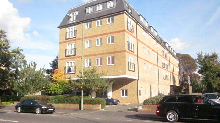 2 Bedroom Flat To Rent In / Crossbrook Street, EN8
