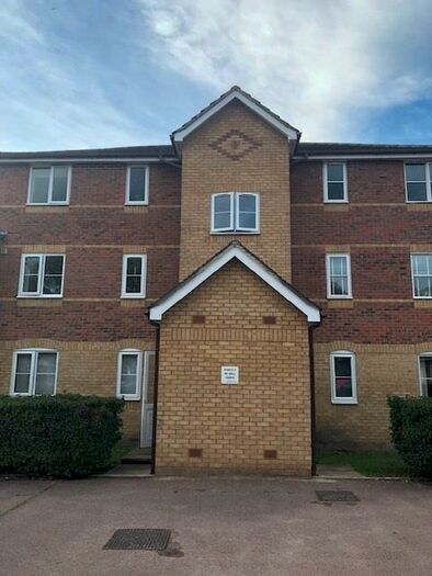 2 Bedroom Apartment To Rent In Surbiton, Surrey, KT5