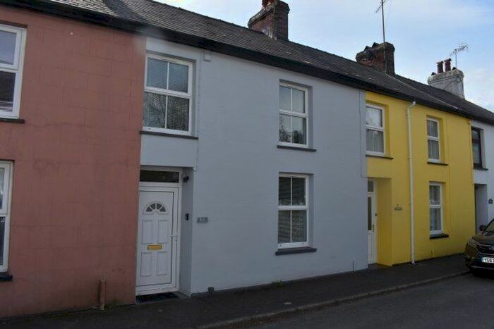 3 Bedroom Property To Rent In Mill Street, Lampeter, SA48