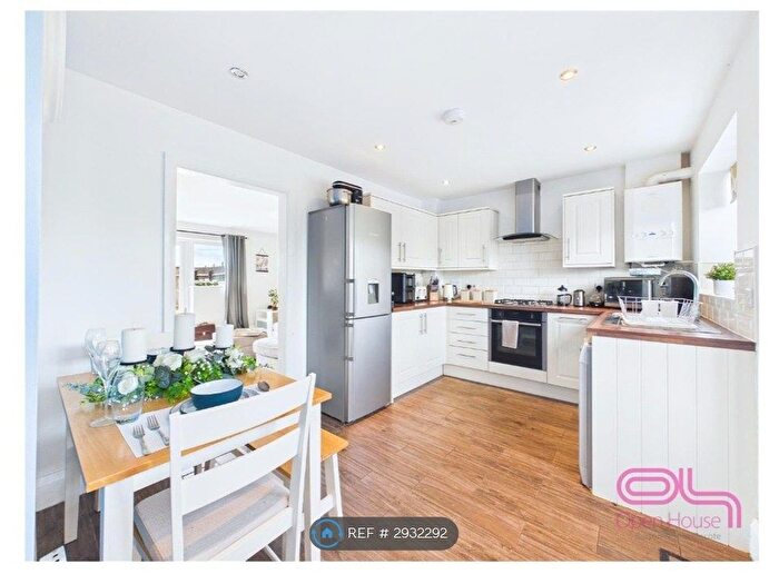 3 Bedroom Detached House To Rent In Farman Row, Burton-On-Trent, DE13