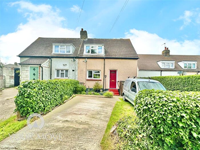 3 Bedroom Semi-Detached House For Sale In Myrtle Place, Dartford, Kent, DA2