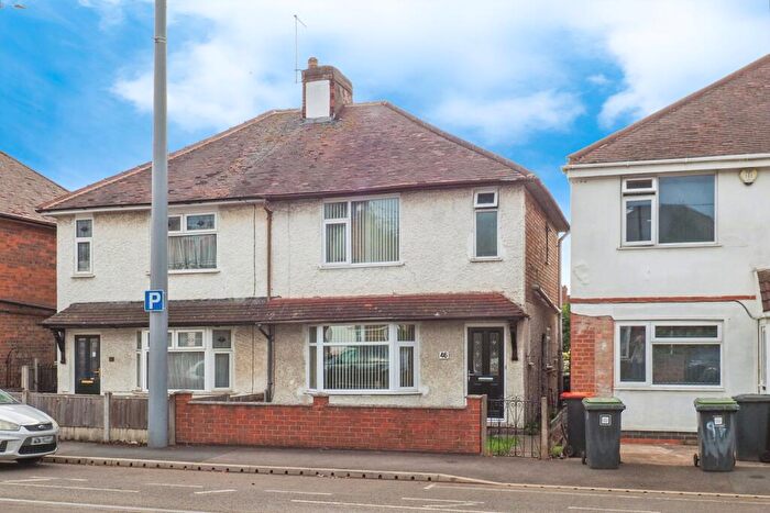 3 Bedroom Semi-Detached House For Sale In Fletcher Road, Beeston, Nottinghamshire, NG9
