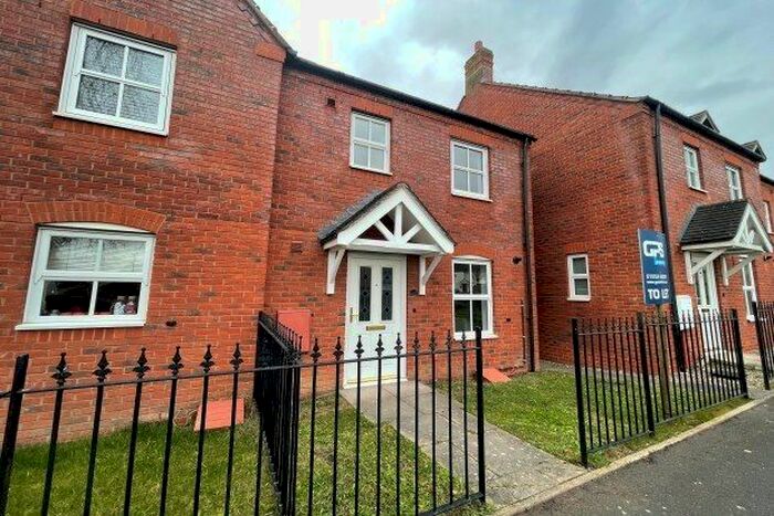 3 Bedroom Property To Rent In Bains Drive, Lichfield, WS13