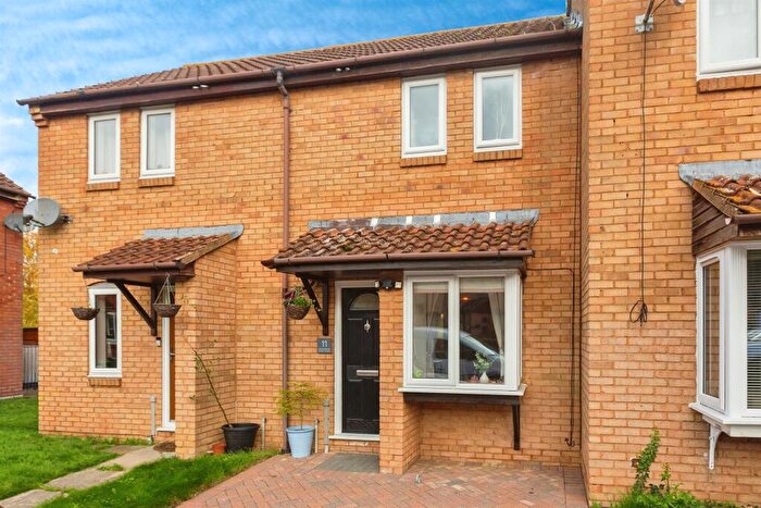 1 Bedroom Terraced House For Sale In Aiston Place, Aylesbury, HP20