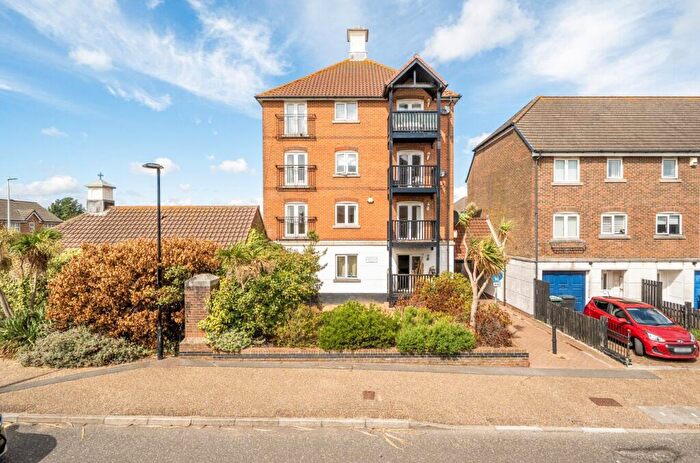 3 Bedroom Apartment For Sale In Santa Cruz Drive, Eastbourne, East Sussex, BN23