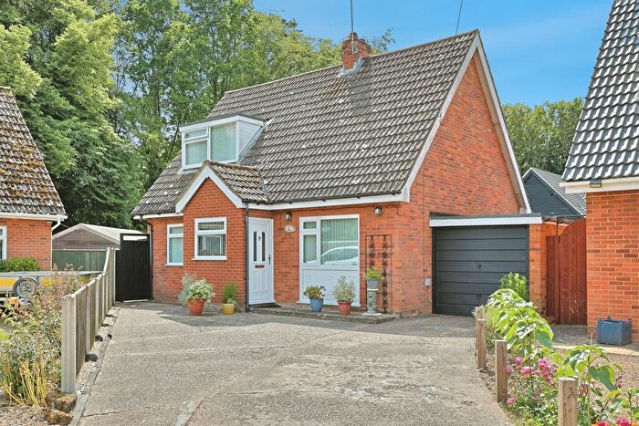 3 Bedroom Bungalow For Sale In Windmill Avenue, Dereham, NR20