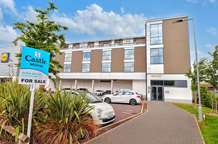 3 Bedroom Apartment For Sale In Mole Road, Walton-On-Thames, Surrey, KT12