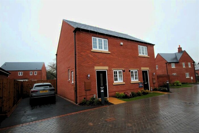 2 Bedroom Semi-Detached House To Rent In East Lawn Drive, Doveridge, DE6