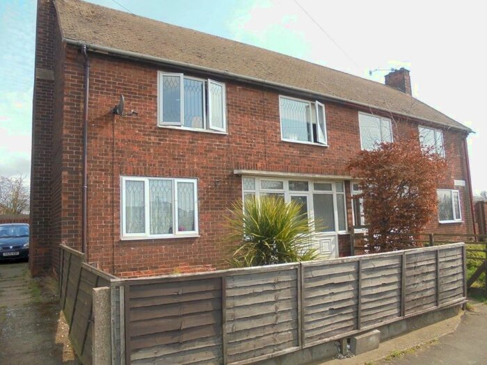 3 Bedroom Semi-Detached House To Rent In Queensway, Scunthorpe, DN16