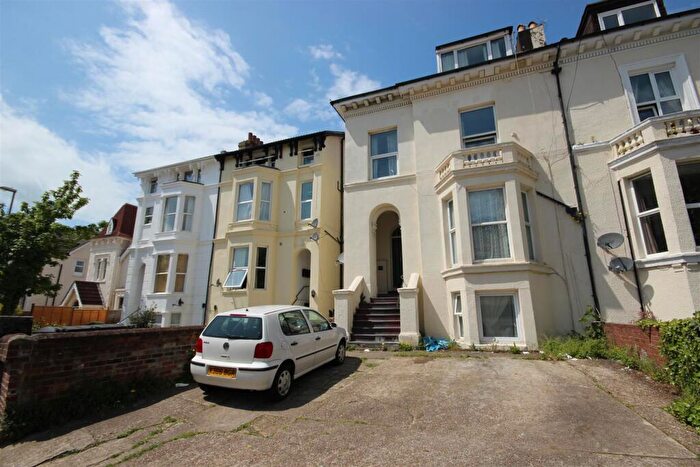 Studio To Rent In Waverley Road, Southsea, PO5
