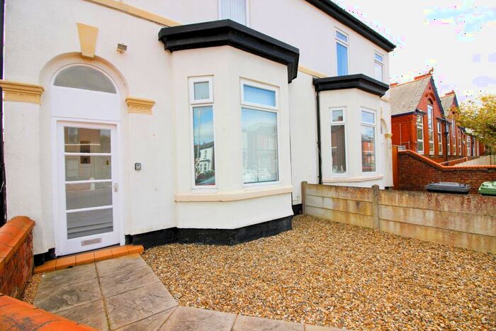 3 Bedroom Semi-Detached House To Rent In Linaker Street, Southport, PR8