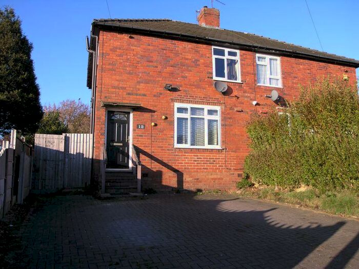 Houses for sale & to rent in B65 0HG, Halesowen Street, Blackheath