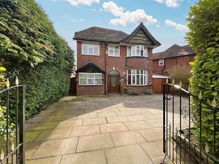 5 Bedroom Detached House For Sale In Washway Road, Sale, M33