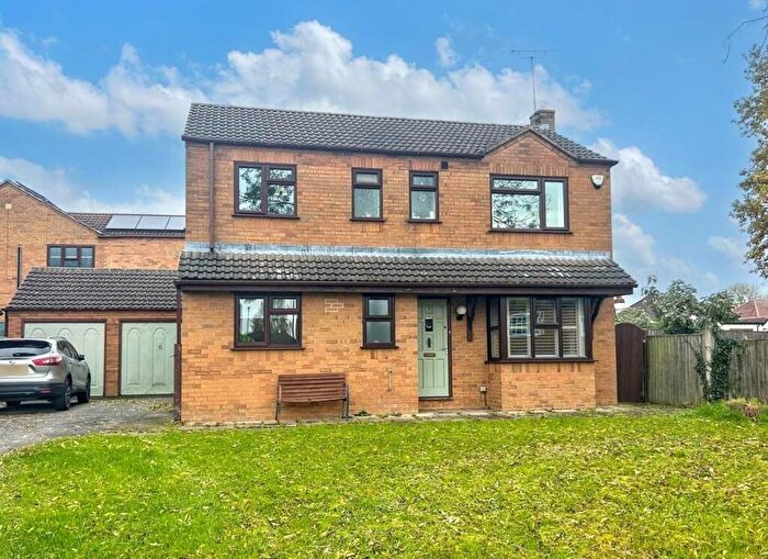 4 Bedroom Detached House For Sale In Oval Court, Littleover, Derby, DE23
