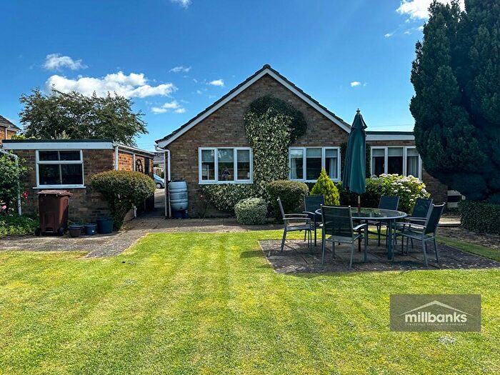 3 Bedroom Detached Bungalow For Sale In Arlington Gardens, Attleborough, Norfolk, NR17