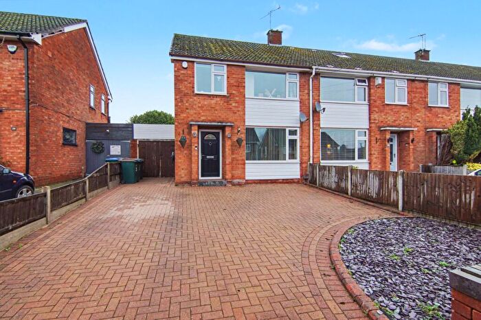 3 Bedroom End Of Terrace House For Sale In Frederick Neal Avenue, Coventry, CV5