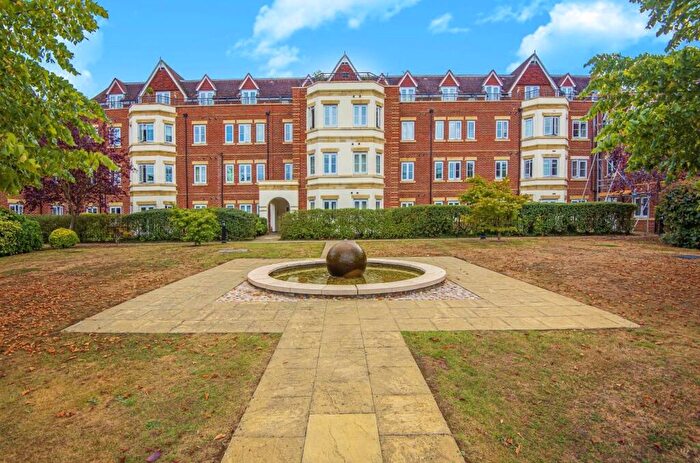 2 Bedroom Property To Rent In London Road, Guildford, Surrey, GU1