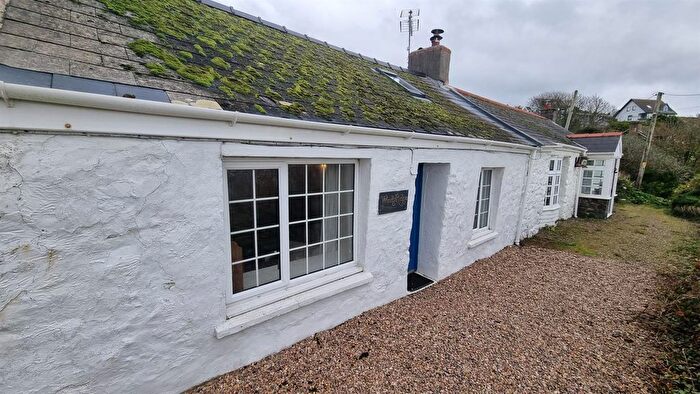 2 Bedroom Cottage To Rent In High Street, Solva, Haverfordwest, SA62