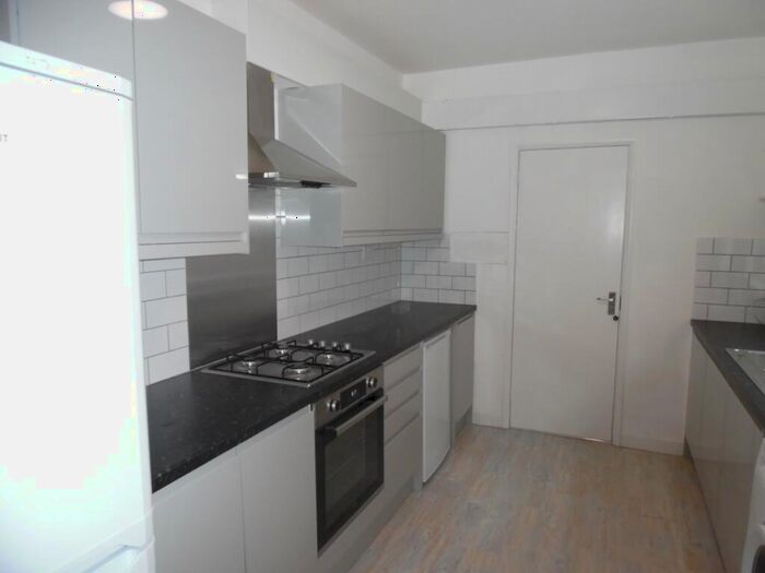 1 Bedroom Terraced House To Rent In Newington Road, NN2