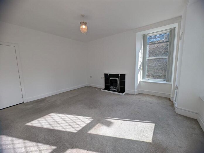2 Bedroom Flat To Rent In Nelson Street, Greenock, PA15