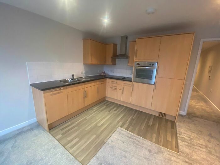 1 Bedroom Flat To Rent In Skypark Road, Bristol, BS3