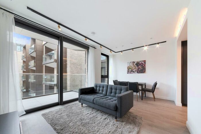 1 Bedroom Apartment To Rent In Siena House, City Road, EC1V