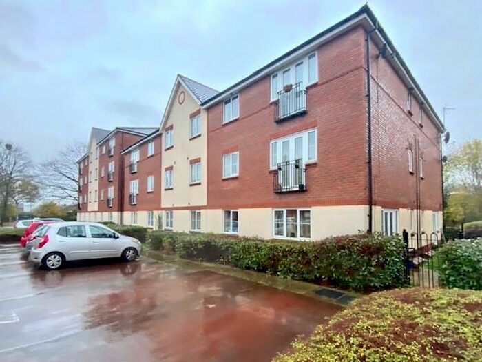 2 Bedroom Apartment To Rent In Stavely Way, Gamston, NG2