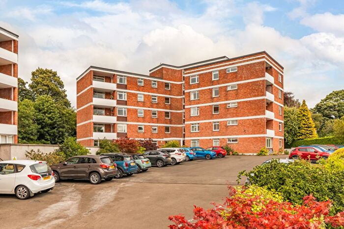 3 Bedroom Flat For Sale In Almond Court East, Braehead Park, Edinburgh, EH4
