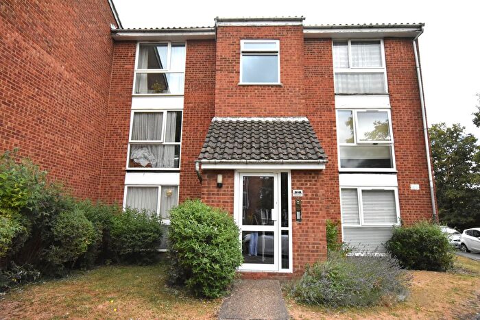 1 Bedroom Flat To Rent In Shurland Avenue, Barnet, EN4