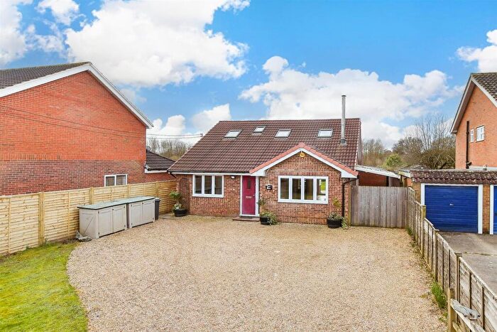 4 Bedroom Detached Bungalow For Sale In Manns Hill, Bossingham, Canterbury, Kent, CT4